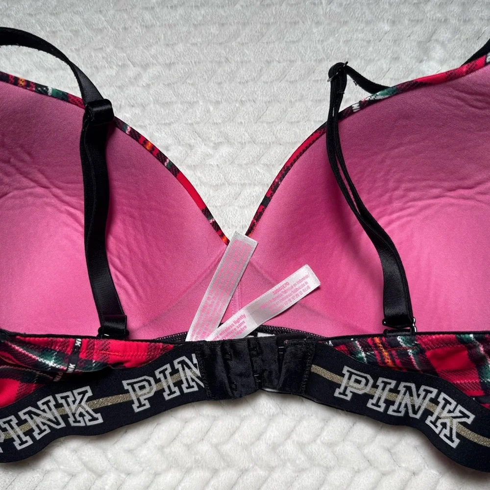Victoria's Secret EUC Wear Everywhere Wireless Lightly Lined Red Plaid Bra 32DD